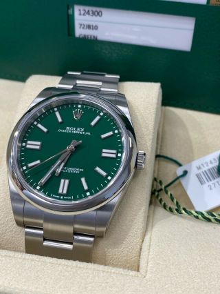 Rolex 124300 Oyster Perpetual Green Box Paper Full Stickers