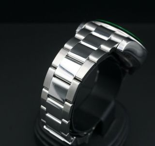 116400V Rolex Milgauss Black Dial Green Crystal Orange Hand 40mm Watch 2010 W498 2