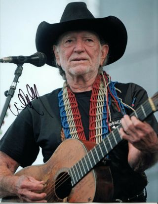 Willie Nelson Country Singer Autographed Hand Signed Photo W - Guitar