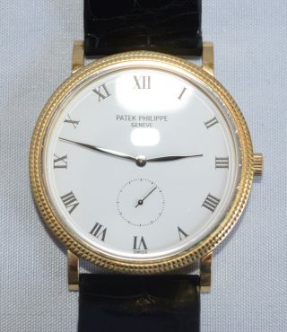 Patek Phillippe Calatrava 3919J 18k Gold Watch - 3