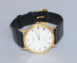 Patek Phillippe Calatrava 3919J 18k Gold Watch - 4