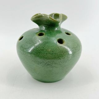 Rare Vintage Cornelison Pottery Bybee Ky Green Glazed Flower Frog Vase Signed 5 "