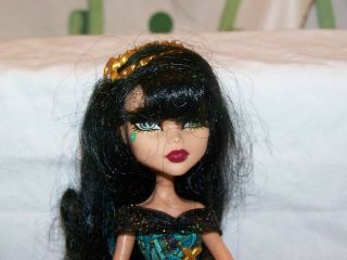 Monster High Doll Cleo De Nile With Clothes And Accessories