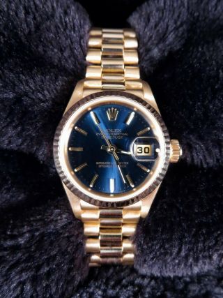 Vtg Ladies Rolex Wrist Watch Oyster Perpetual Datejust 18k Yellow Gold Blue Face