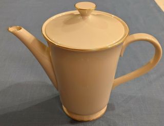 Lenox Hayworth Coffee Pot/lid,  Ivory & Gold Trim