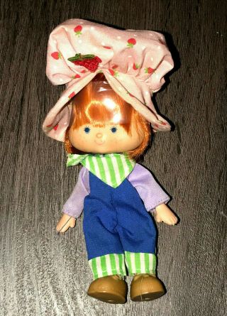 1979 Strawberry Shortcake American Greetings With Huckleberry Pie Outfit Doll 5 "