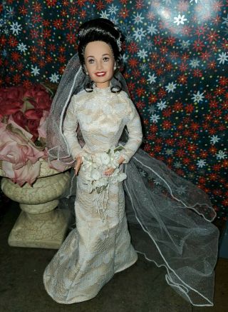 1999 Mattel Erica Kane Barbie Doll Champagne Wedding All My Children