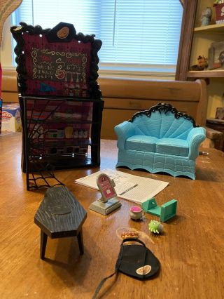 Mattel Monster High Mh Doll Coffin Bean Play Set Furniture W/ Accessories
