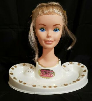 1980 Golden Dream Barbie Fashion Face Mattel