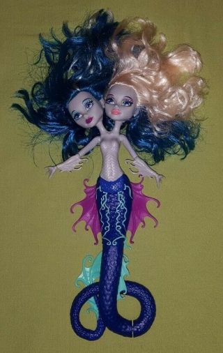 Monster High Great Scarrier Reef Peri And Pearl Serpentine Two Headed Doll 2014