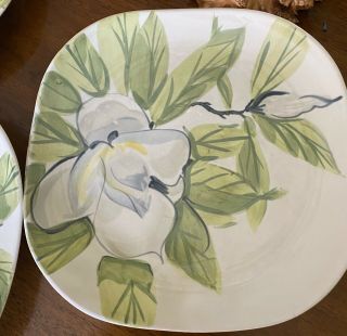 4 Vintage Red Wing Magnolia dinner plates 10 1/2 