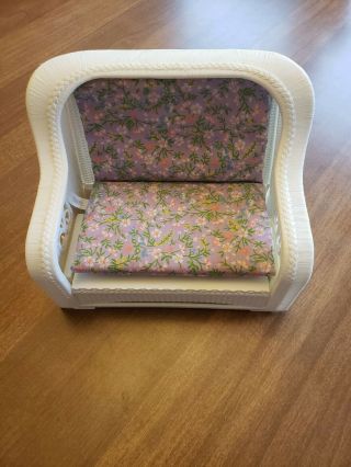 1983 Barbie Dream House White Wicker Furniture Set Couch Chairs Coffee End Table 2