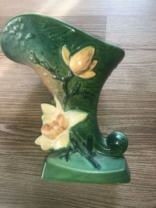 Vintage Roseville Art Pottery 8” Cornucopia Vase Green With Pink Flower