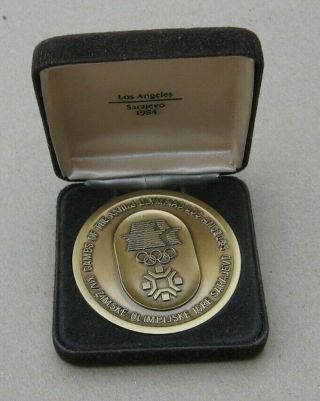 1984 Olympic Games Friendship Medal Los Angeles Sarajevo W Display Case