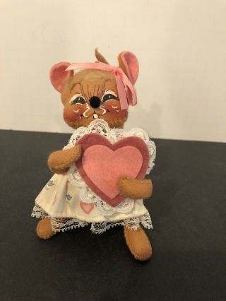 Annalee 1992 Girl Mouse With Heart Doll Valentines 6”