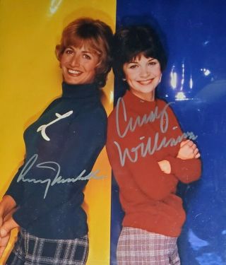 Penny Marshall & Cindy Williams 2x Signed 8x10 Photo W/ Holo