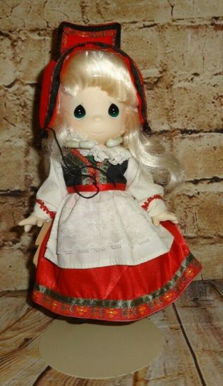Precious Moments Children Of The World 9 " Ollie From Norway Doll W/suitcase Tag