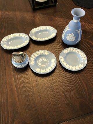 Wedgewood Queensware Cream On Lavender - Lighter,  4 Ashtrays And Vase