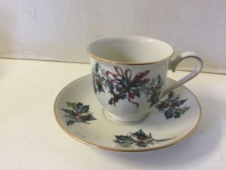 Lenox Winter Greetings Christmas Footed Cup And Saucer Set Holly