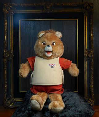Vintage 1985 Teddy Ruxpin Talking Plush Bear & Lullabies Book