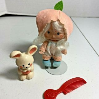 Vintage 1980 Strawberry Shortcake 4 " Apricot Doll With Hopsalot Complete