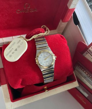 Ladies Omega Constellation Diamond Dial Mother Of Pearl Watch Box & Papers 18k