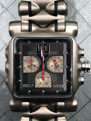 Oakley Minute Machine Watch Titanium W/ Black Dial 10 - 193 Timepiece