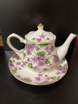 Grace’s Teaware Single Serve Teapot With Saicer
