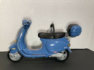 2002 Barbie Vespa Moped Motorcycle Scooter Blue My Scene Vehicle W/ Storage