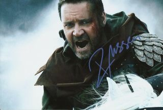 Russell Crowe Autographed Signed Photo