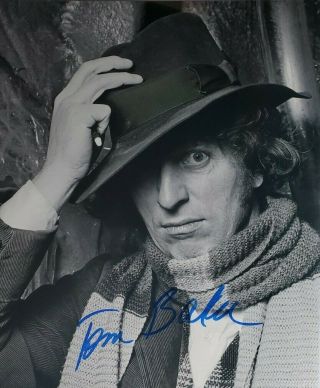 Tom Baker Hand Signed 8x10 Photo Holo Doctor Who