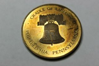 1987 - Token - Medal - Constitution Bicentennial - We The People - Cradle Of Liberty - Phila
