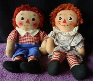 Well Loved Raggedy Ann & Raggedy Andy - Johnny Gruelle 