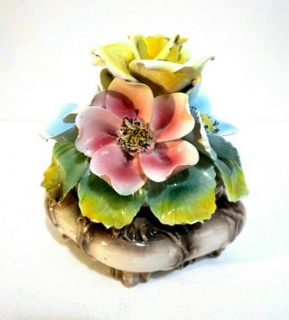 Vintage Capodimonte Italy Porcelain Flower Arrangement Footed Base 7 " Tall