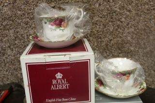 (2) Royal Albert Old Country Roses Teacup & Saucer