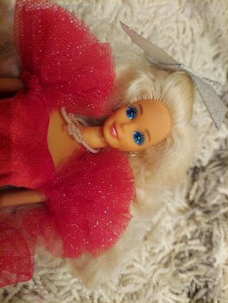 Happy Holidays Christmas Barbie Doll 1988
