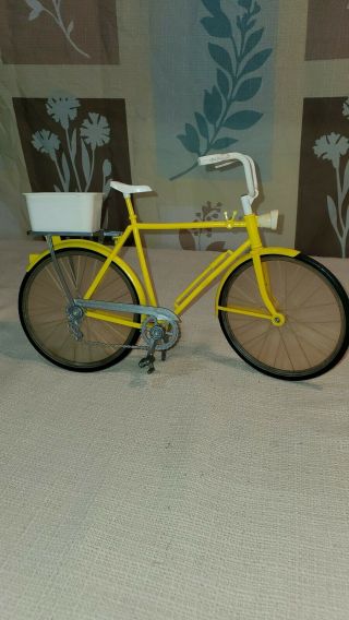 Vintage Mattel Barbie Yellow Bike Bicycle 10 Speed Doll Toy