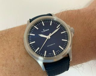 Sinn 556 I B – German Automatic Watch – Blue Dial – July 2020 Model - Box/papers