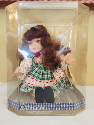 Gift Gallery Animated Wind Up Musical Doll Fine Porcelain Love Story