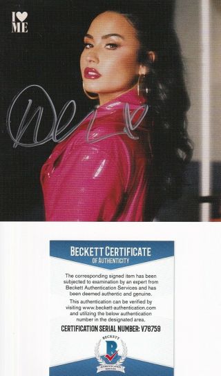 Beckett Pop Star Demi Lovato Signed " I Love Me " Cd Cover - Insert V76759
