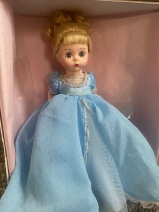 Madame Alexander " Cinderella " 46375 Decorative Collectable Doll