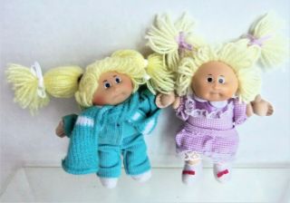 2 Cabbage Patch 5 " Pinups Mini Dolls,  Candy Jilly & Girl In Snowsuit,  Coleco