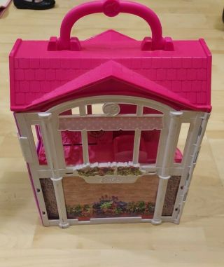 2014 Barbie Doll Glam Getaway Fold Up House