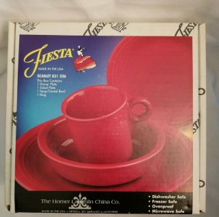 Fiesta 4 Piece Place Setting Scarlet Red Box Homer Laughlin 2