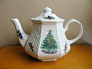 Vintage Sadler England Salem Christmas Eve Tree Lattice Teapot -