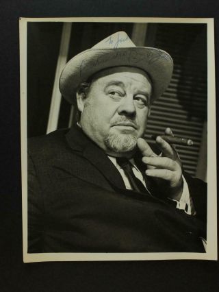 Burl Ives (1909 - 1995) (cat On A Hot Tin Roof Big Country) Autograph 8 X 10 Photo