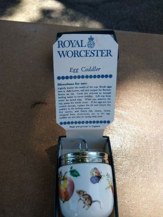 ☆☆vintage Royal Worcester Strawberry Fair Porcelain Egg Coddler & Lid,  Box☆☆