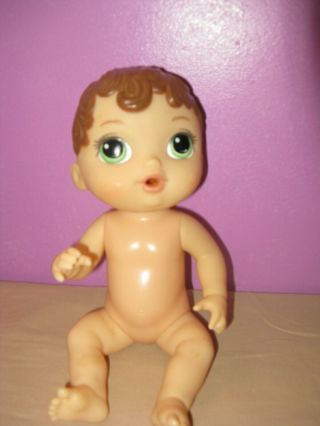2017 Hasbro Baby Alive 11 " Drink And Wet Baby Doll Brunette With Green Eyes