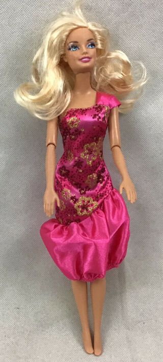 Mattel Barbie Doll 2009 Dressed In Hot Pink Outfit Jointed Se1