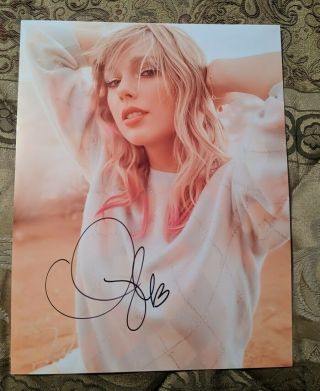 Taylor Swift Signed Photo W/coa